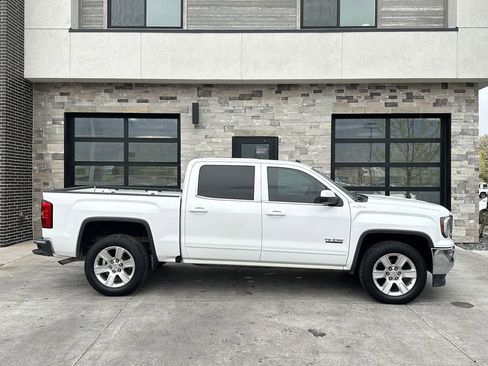 Used 2017 GMC Sierra 1500 SLE w/ Texas SLE Value Package image 2