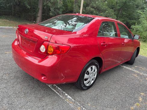 Used 2010 Toyota Corolla LE w/ LE EVP Pkg #1 FWD image 5