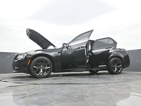 Used 2023 Chrysler 300 Touring L w/ Comfort Group RWD image 67