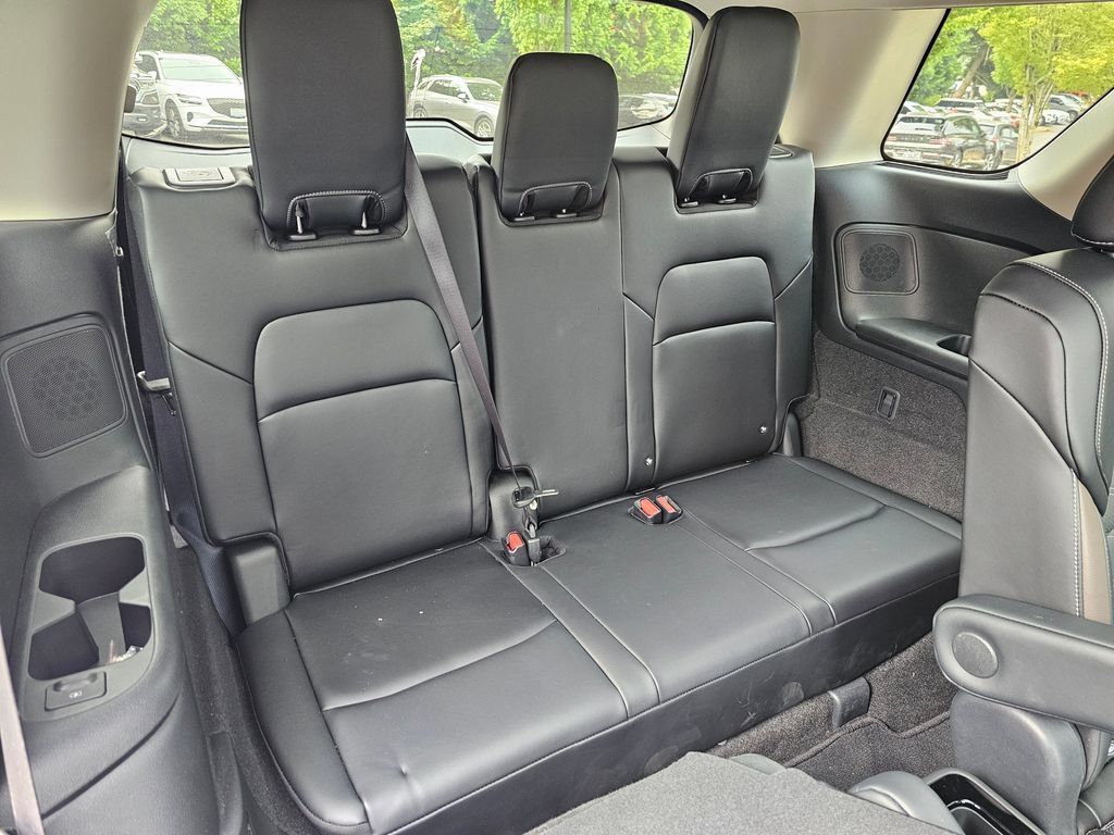 Used 2024 Nissan Pathfinder Platinum AWD/4WD image 29