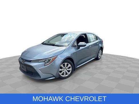 Used 2020 Toyota Corolla LE FWD image 4