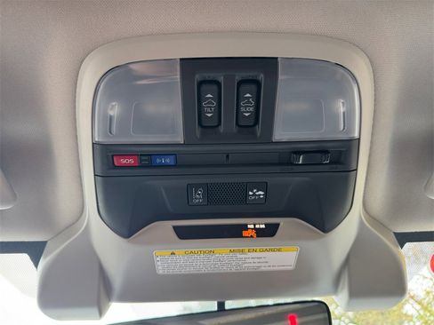 Used 2021 Subaru Crosstrek 2.5i Limited w/ Moonroof Package 2 image 25