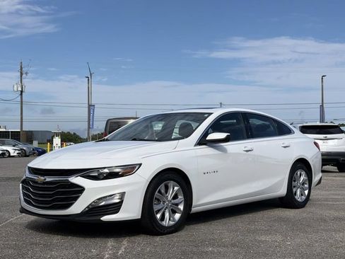 Used 2024 Chevrolet Malibu LT FWD image 12