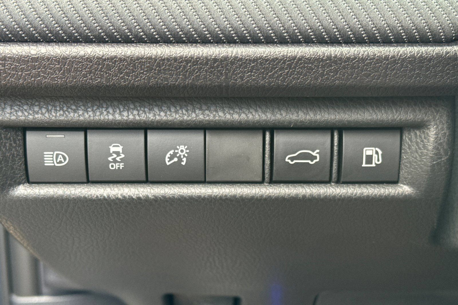 Certified 2025 Toyota Camry SE w/ Convenience Package FWD image 33