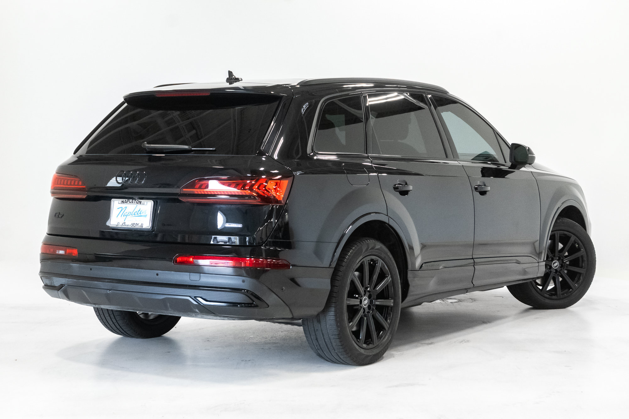 Used 2023 Audi Q7 2.0T Premium Plus w/ Premium Plus Package AWD/4WD image 31