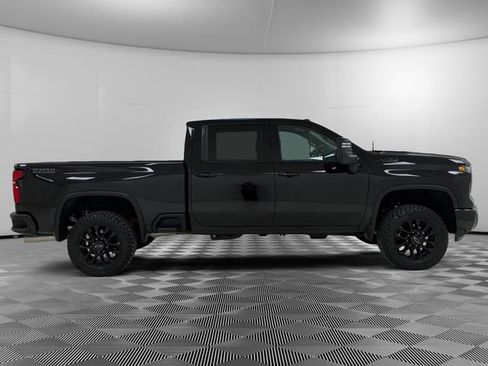 Used 2025 Chevrolet Silverado 2500 LTZ w/ Trail Boss Package image 2