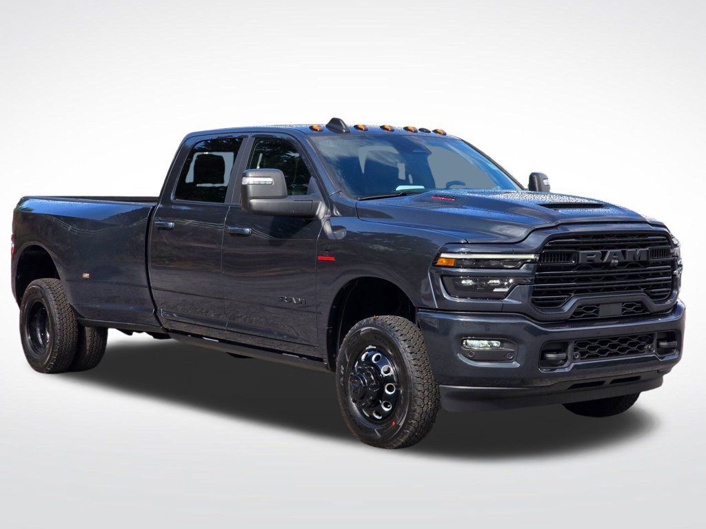 New 2026 RAM 3500 Laramie AWD/4WD image 14