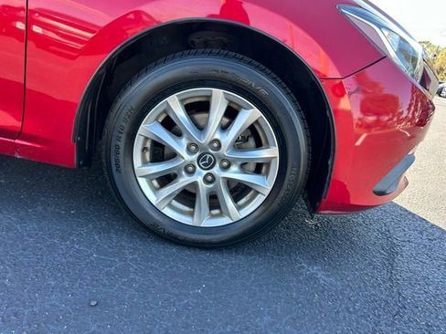 Used 2016 MAZDA MAZDA3 i Sport w/ Preferred Equipment Package image 8