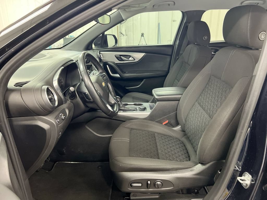 Used 2020 Chevrolet Blazer LT FWD image 19