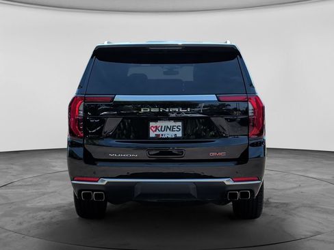 Used 2025 GMC Yukon XL Denali AWD/4WD image 6