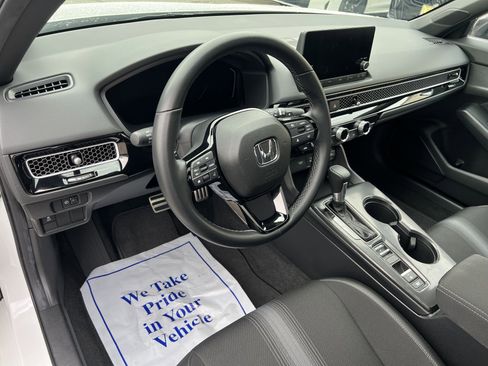 Used 2025 Honda Civic Sport image 12