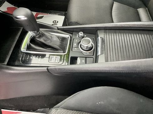 Used 2017 MAZDA MAZDA3 Sport image 13