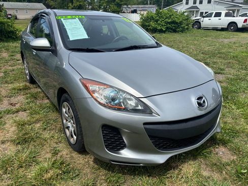 Used 2013 MAZDA MAZDA3 i Sport FWD image 3