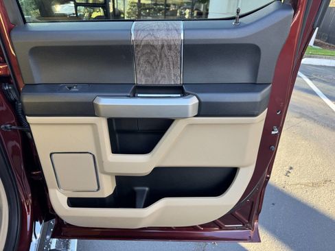 Used 2017 Ford F350 Lariat w/ Tow Technology Bundle image 17