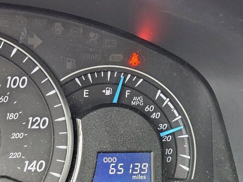 Used 2014 Toyota Camry LE FWD image 10