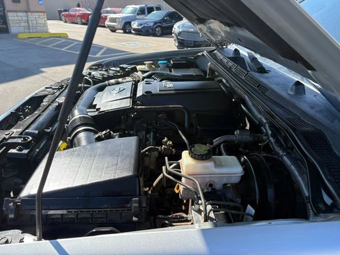 Used 2016 Nissan Frontier SV image 41