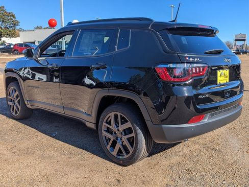 New 2026 Jeep Compass Limited image 2