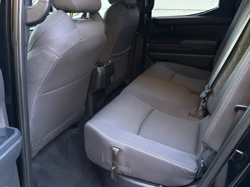 Used 2025 Toyota Tacoma SR5 AWD/4WD image 15