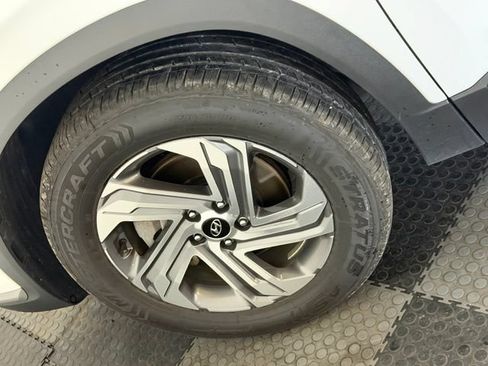 Certified 2023 Hyundai Santa Fe SE FWD image 14