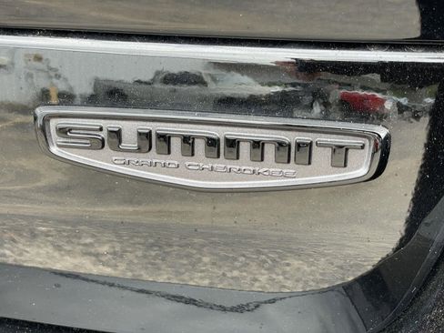 Used 2025 Jeep Grand Cherokee Summit w/ Adv Protech Group IV AWD/4WD image 63