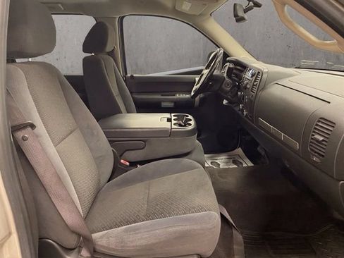 Used 2008 Chevrolet Silverado 1500 LT w/ Power Pack Plus AWD/4WD image 19