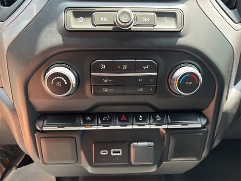 Used 2022 Chevrolet Silverado 1500 Custom Trail Boss image 14