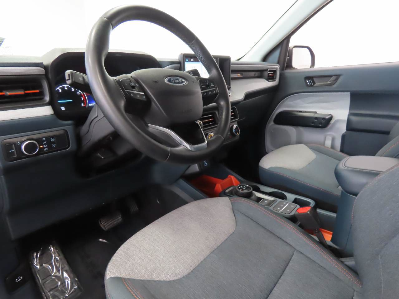 Used 2024 Ford Maverick XLT w/ XLT Luxury Package AWD/4WD image 11