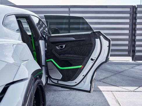 Used 2024 Lamborghini Urus Performante image 34