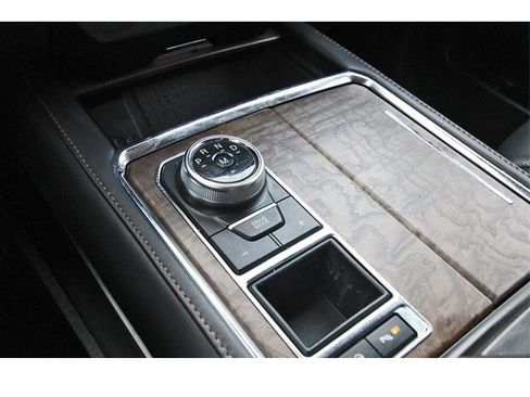 Used 2020 Ford Expedition Platinum image 25