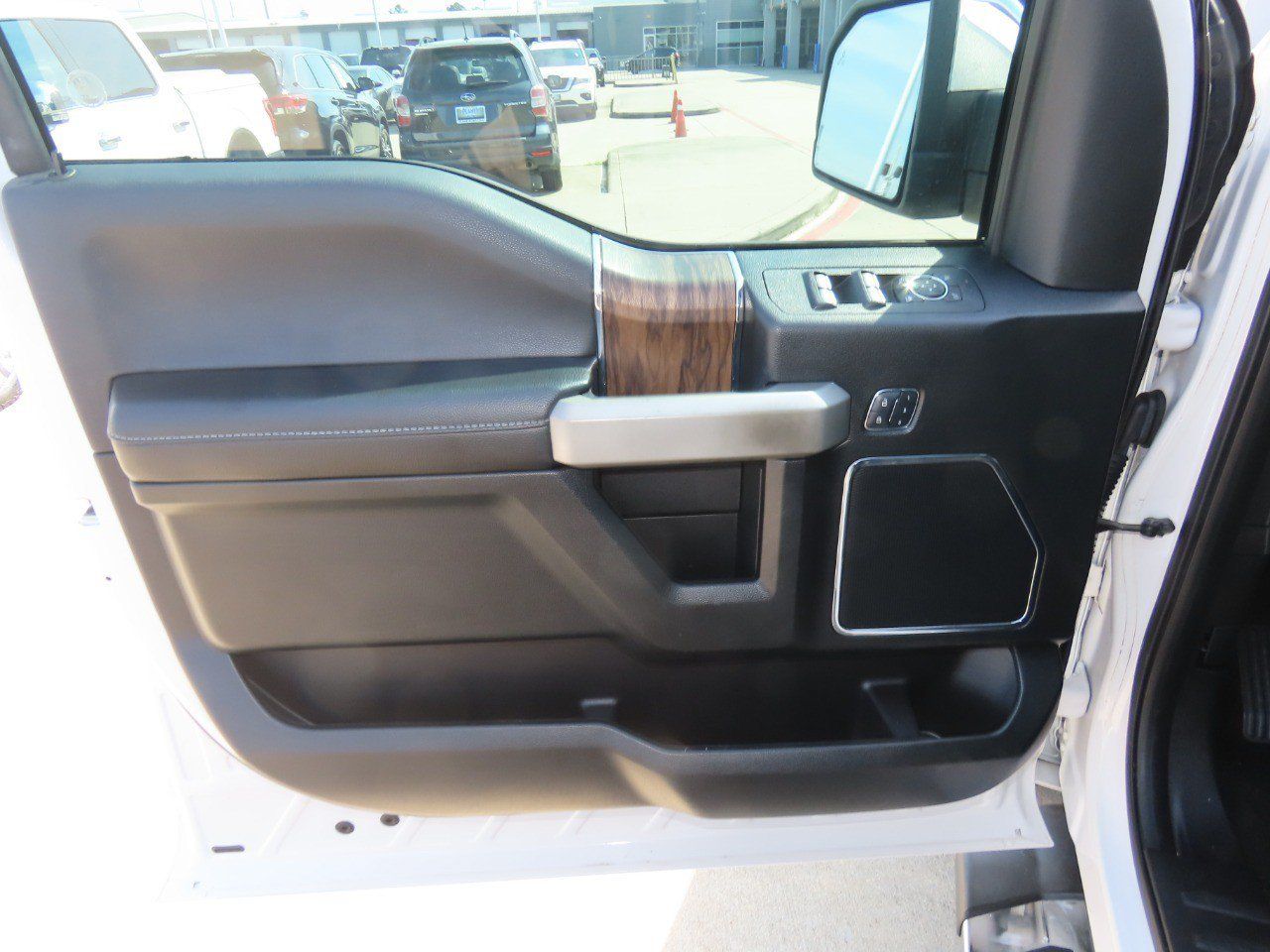 Used 2018 Ford F150 Lariat w/ Equipment Group 502A Luxury RWD image 25