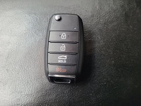 Used 2020 Kia Optima LX FWD image 32