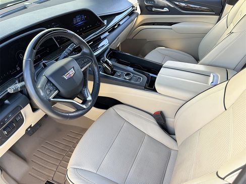 Certified 2023 Cadillac Escalade Premium Luxury w/ Performance Package image 19