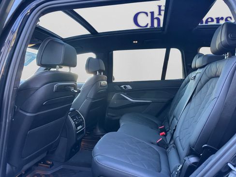 Used 2023 BMW X7 xDrive40i w/ M Sport Package image 18