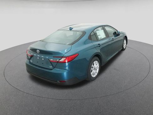 New 2026 Toyota Camry LE image 8