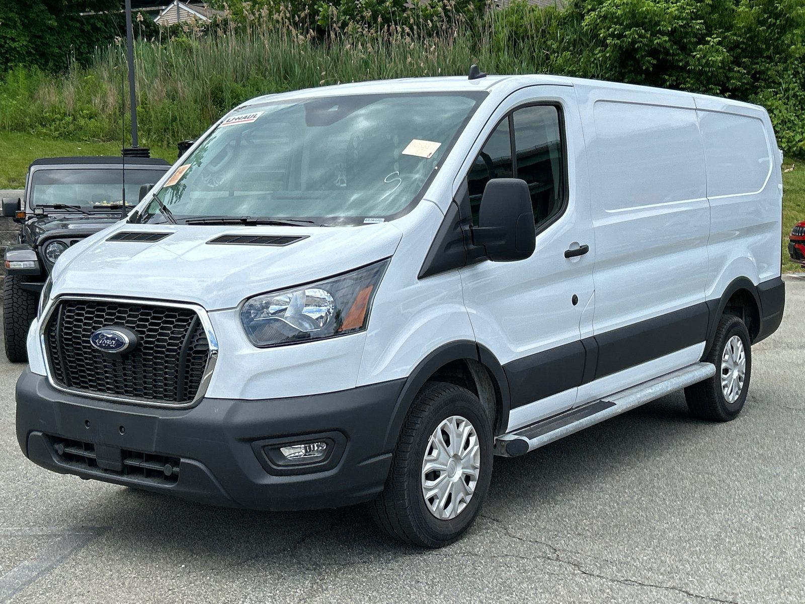 Used 2025 Ford Transit 250 Low Roof w/ Exterior Upgrade Package RWD image 5