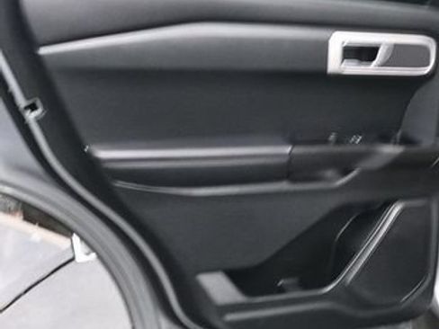 Used 2021 Ford Explorer 4WD image 16