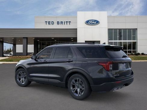 New 2026 Ford Explorer Active w/ Active Comfort Package image 5
