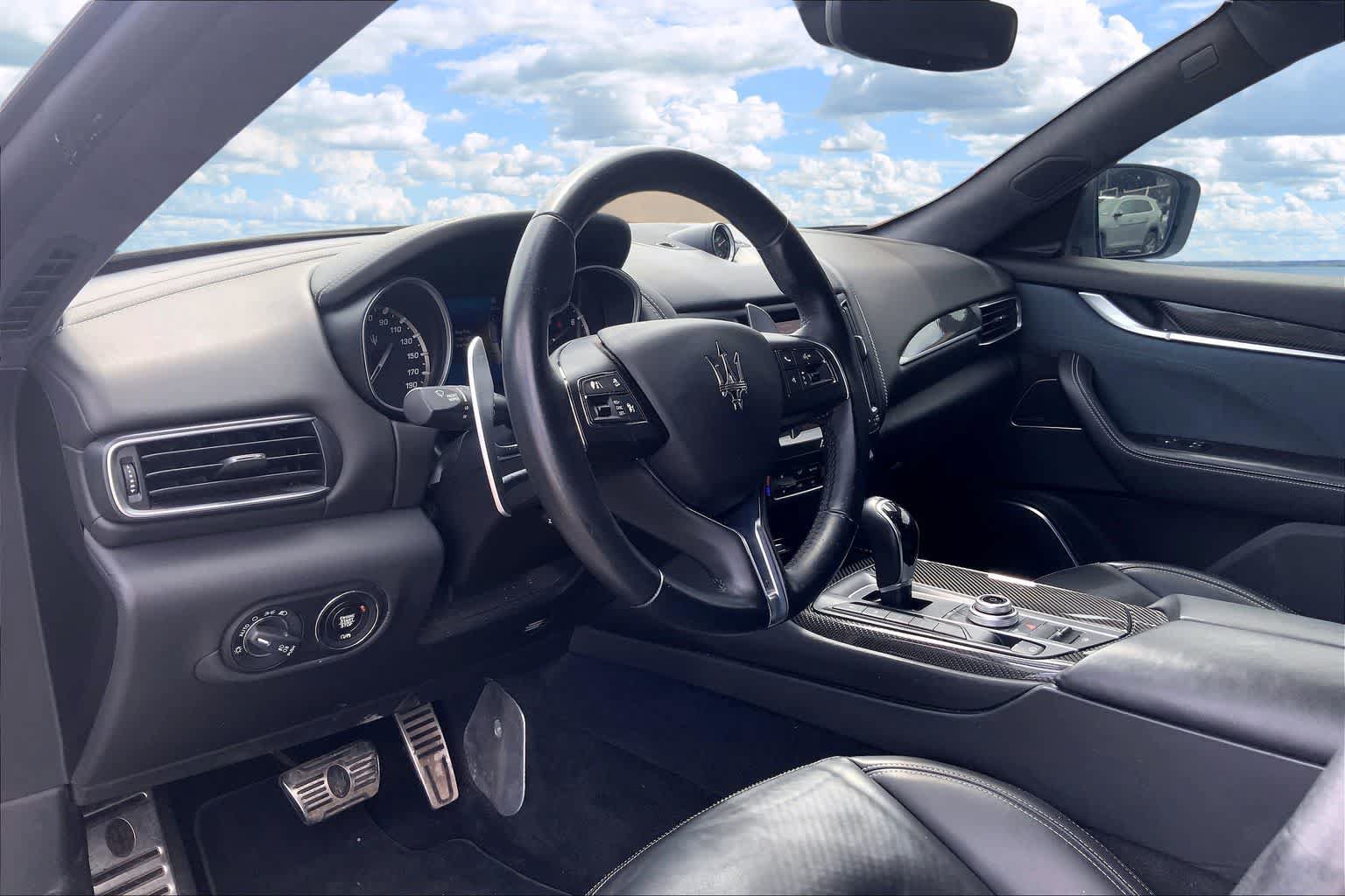 Used 2017 Maserati Levante S AWD/4WD image 2