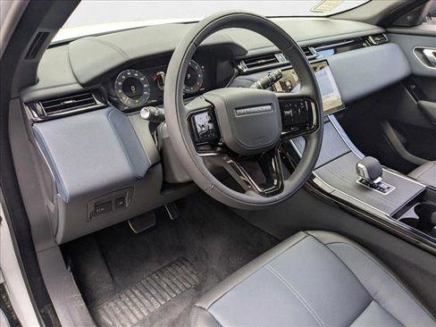 New 2026 Land Rover Range Rover Velar Dynamic SE image 3