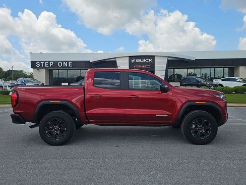 New 2025 GMC Canyon Elevation w/ Convenience Package image 9