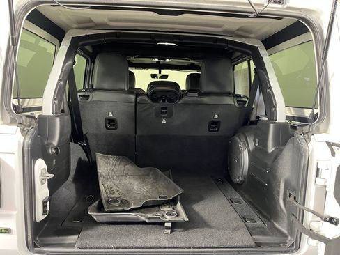 Used 2022 Jeep Wrangler Unlimited Rubicon w/ Steel Bumper Group image 22