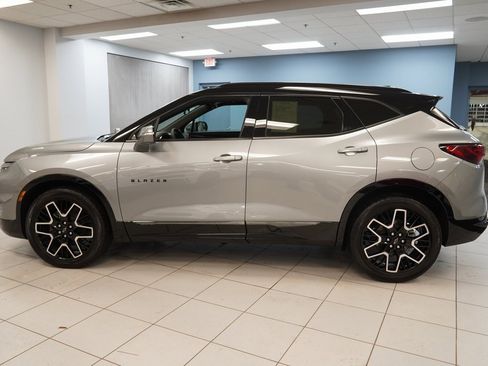 Certified 2023 Chevrolet Blazer RS image 2