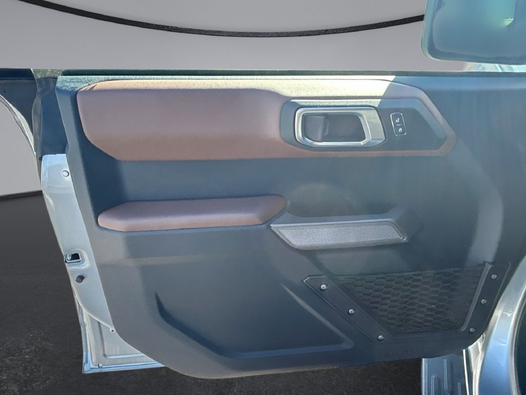 Used 2022 Ford Bronco Outer Banks AWD/4WD image 37