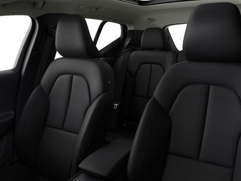 New 2026 Volvo XC40 B5 Core w/ Climate Package image 5