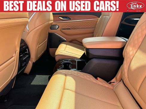 Used 2025 Jeep Grand Cherokee L Summit AWD/4WD image 21