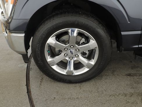 Used 2021 Ford F150 Lariat RWD image 5