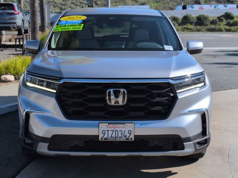 Used 2025 Honda Pilot EX-L image 8