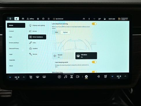 Used 2023 Rivian R1T Adventure image 37