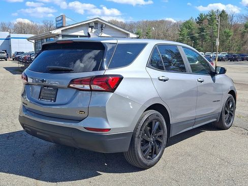 Used 2023 Chevrolet Equinox LS w/ LS Convenience Package FWD image 6