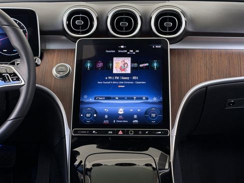 Used 2024 Mercedes-Benz C 300 Sedan image 5